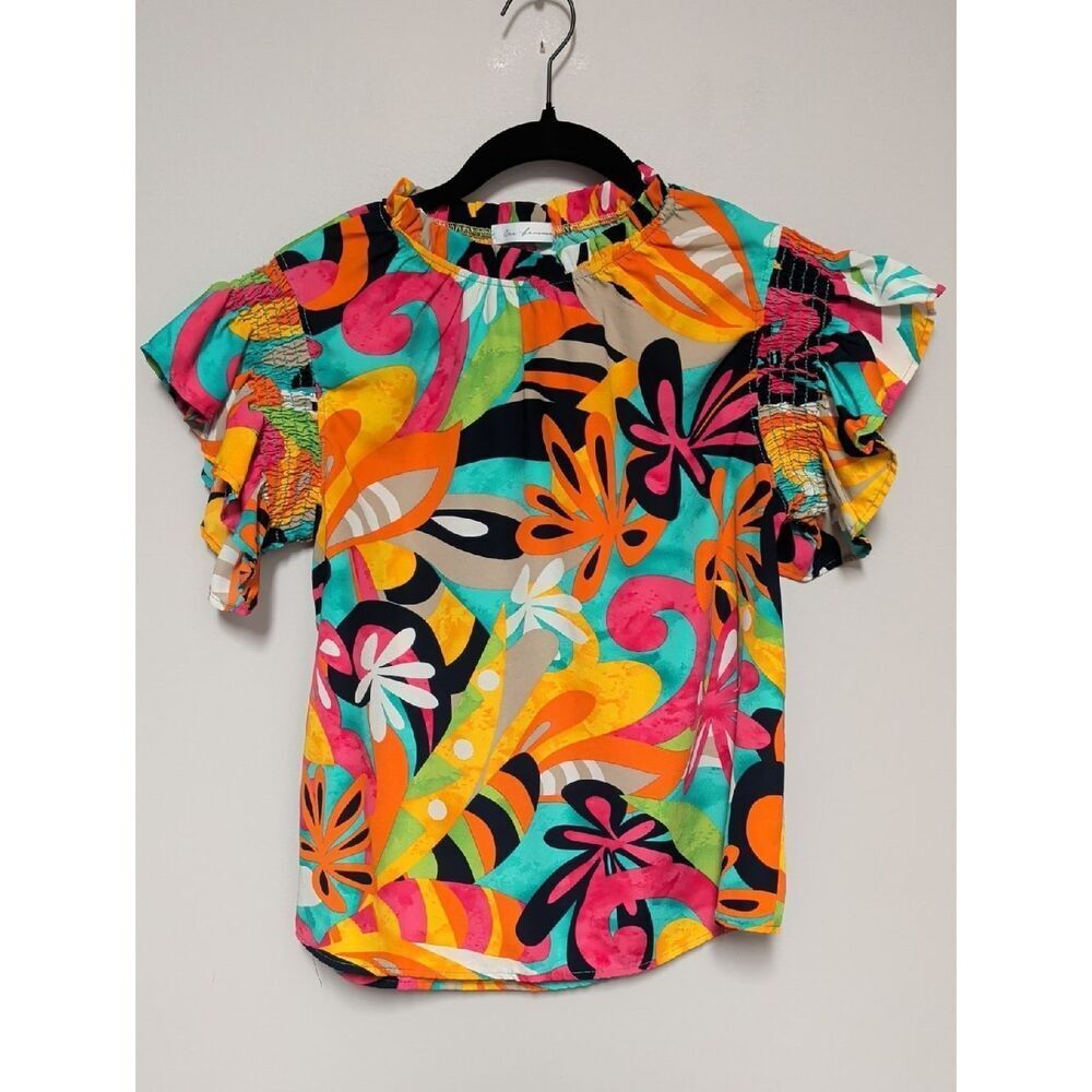 Ces Femme Vibrant Multicolor Tropical Print Short Sleeve Top